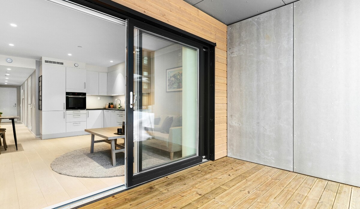 تفاوت درب سیم‌لول با درب فریم‌لس